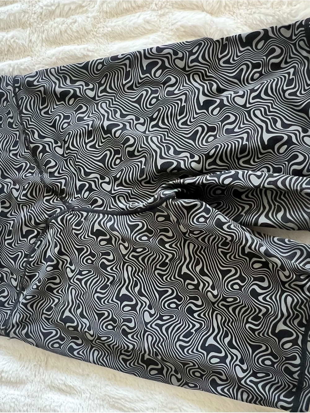 Women’s Black & White Patterned biker shorts